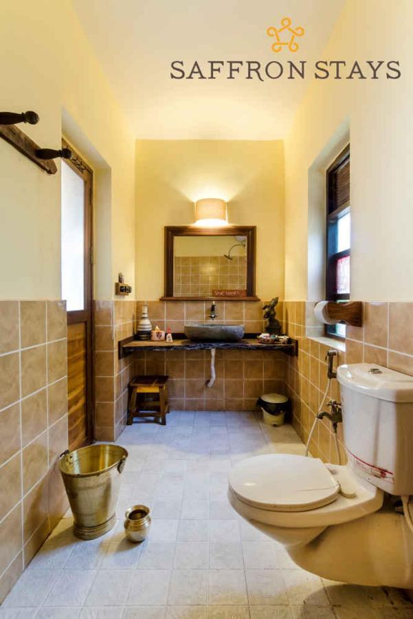 Saffronstays Villa 270, Dāpoli Dış mekan fotoğraf